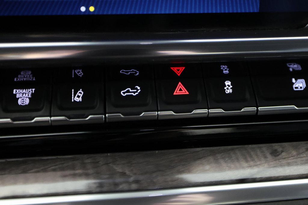 Used 2025 Chevrolet Silverado 3500 LTZ image 27