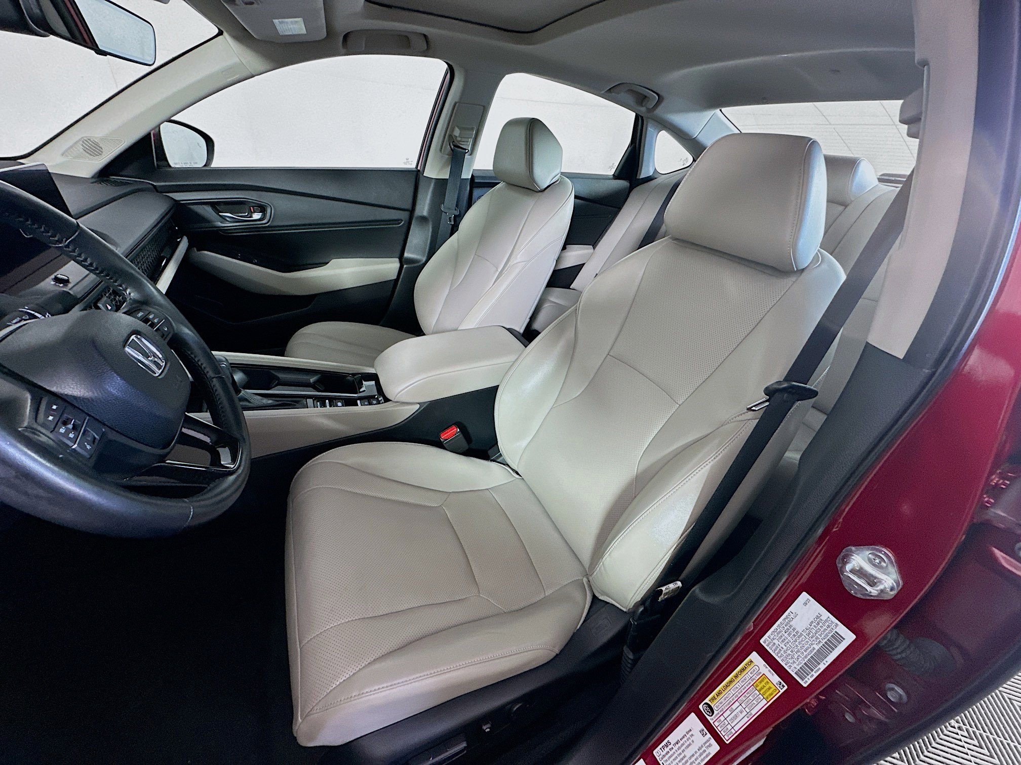 Used 2024 Honda Accord EX-L image 13