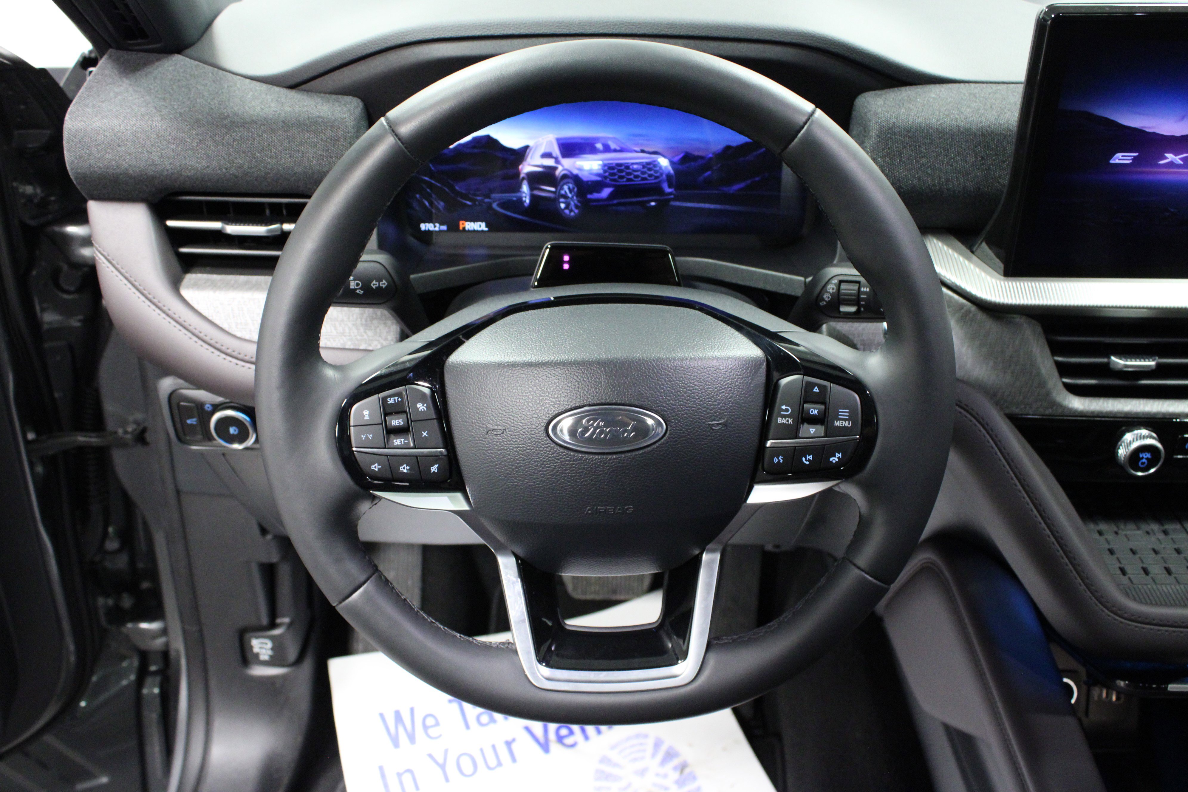 Used 2025 Ford Explorer Platinum image 18