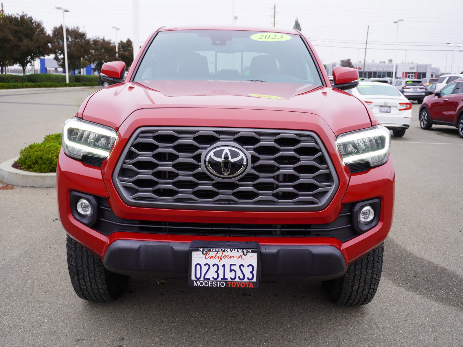 Used 2023 Toyota Tacoma TRD Off-Road image 7
