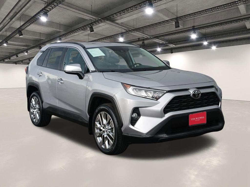 Used 2020 Toyota RAV4 XLE Premium AWD/4WD image 2