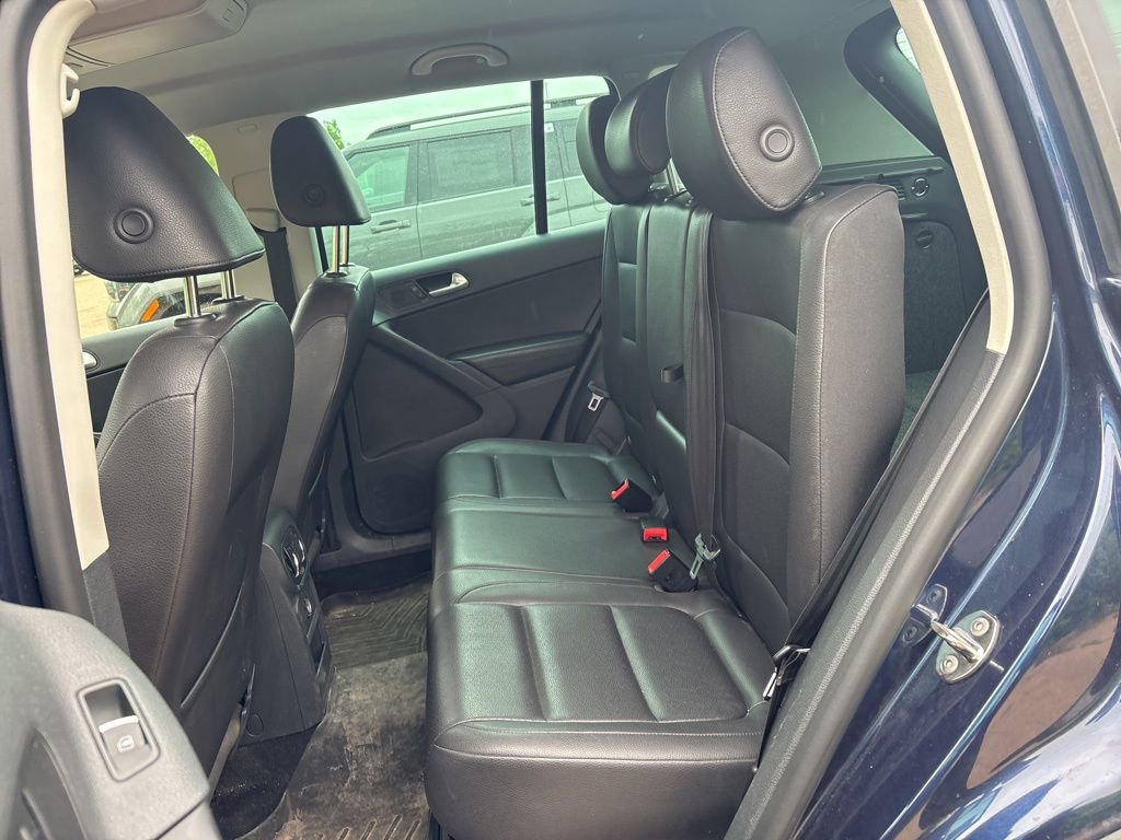 Used 2012 Volkswagen Tiguan S AWD/4WD image 9