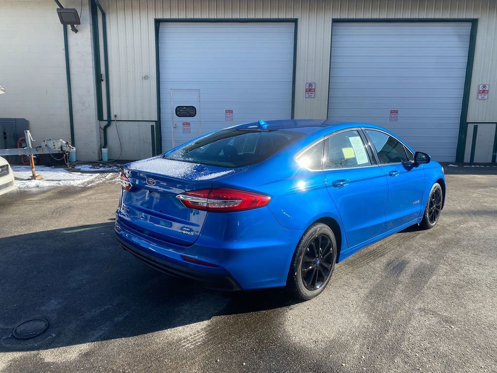 Used 2019 Ford Fusion SE image 5