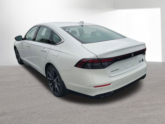 Used 2023 Honda Accord Touring image 14