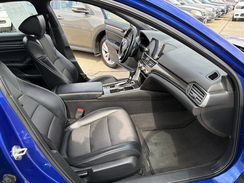 Used 2018 Honda Accord Sport image 18