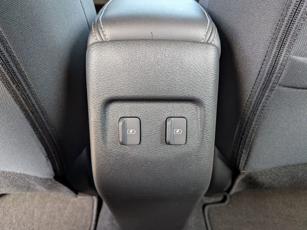 Used 2024 Nissan Kicks SV FWD image 34