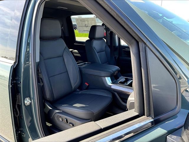 New 2026 Chevrolet Silverado 2500 LTZ w/ LTZ Premium Package AWD/4WD image 28