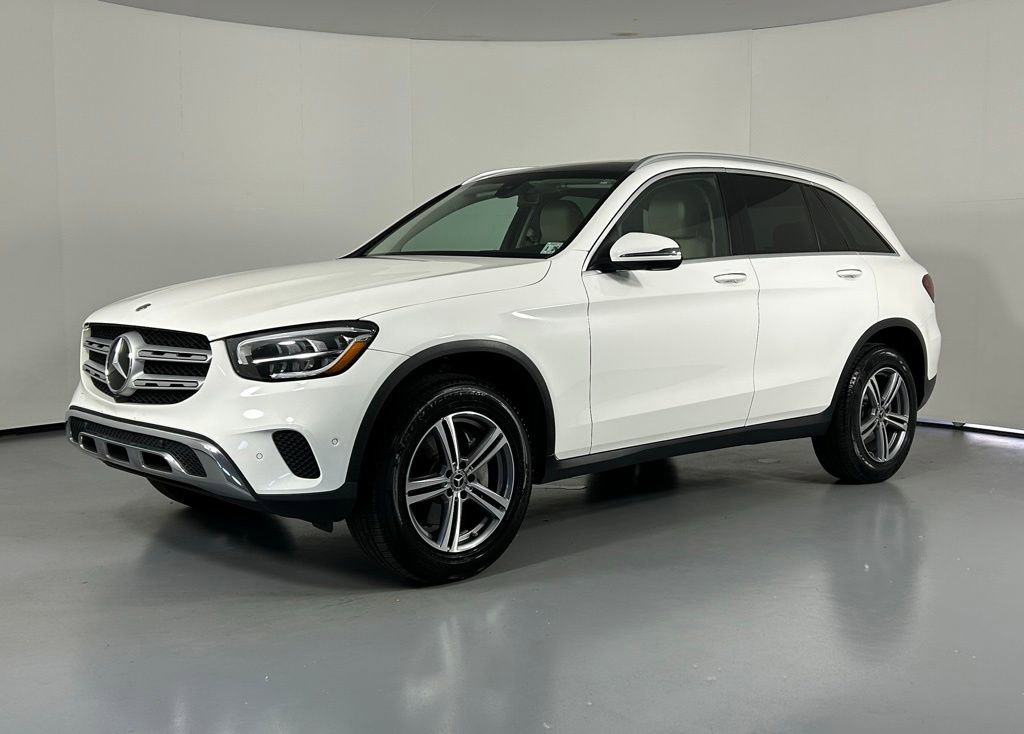 Used 2021 Mercedes-Benz GLC 300 4MATIC image 3
