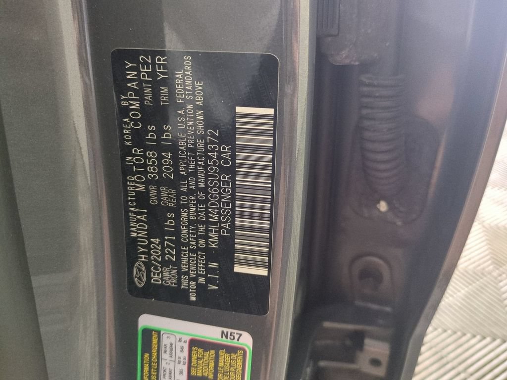 Used 2025 Hyundai Elantra Sport FWD image 36