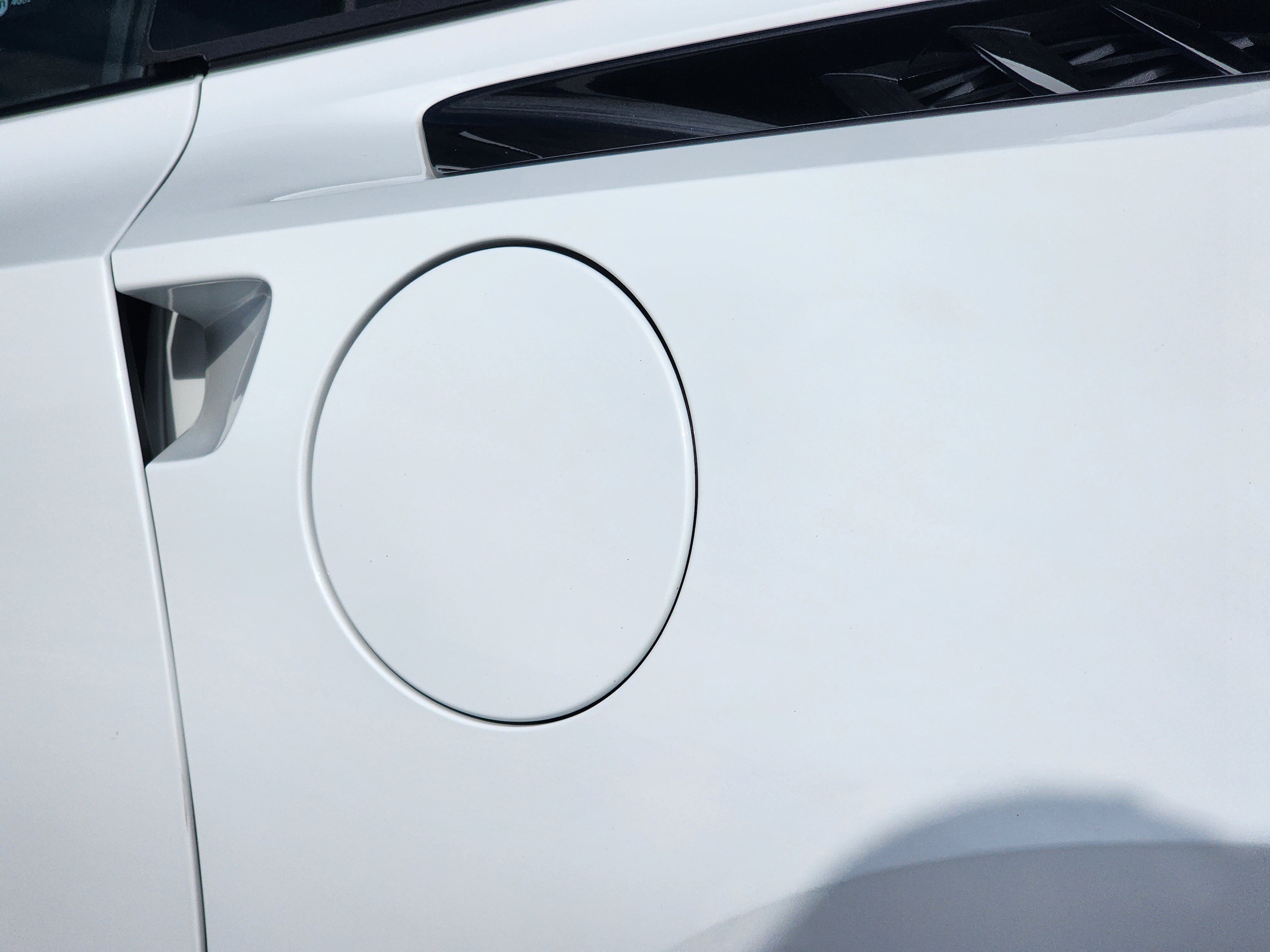 Used 2016 Chevrolet Corvette Stingray Coupe w/ 2LT Preferred Equipment Group image 13