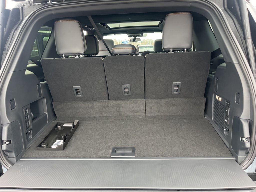 New 2025 Ford Expedition Tremor image 12