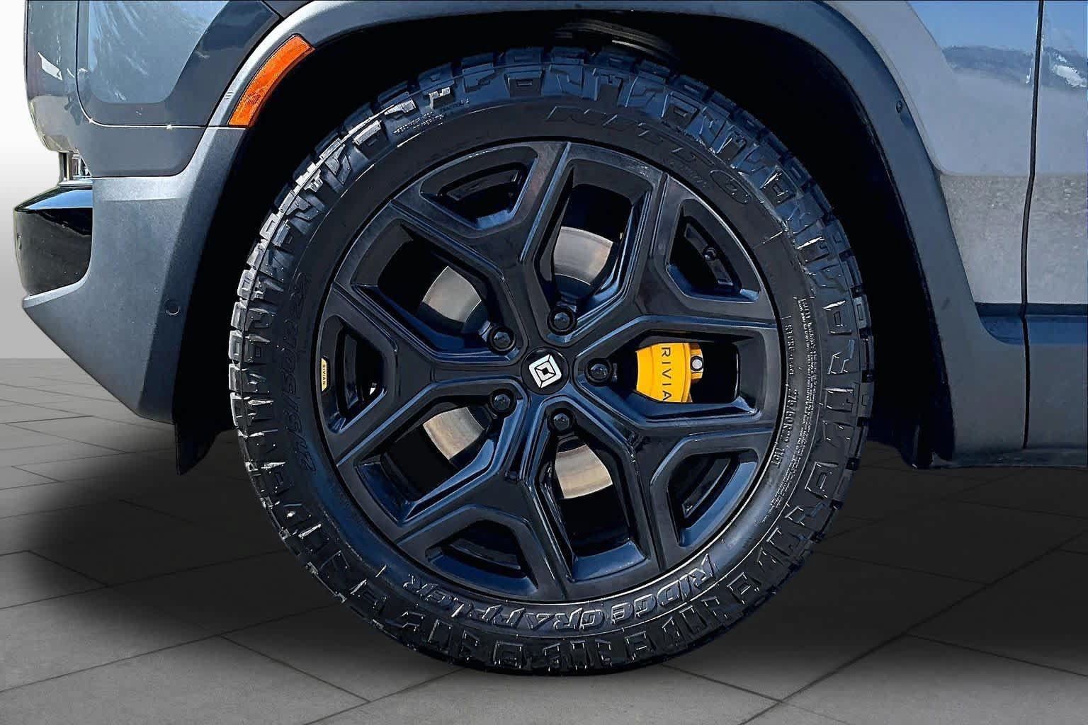Used 2023 Rivian R1S Adventure Quad AWD/4WD image 10