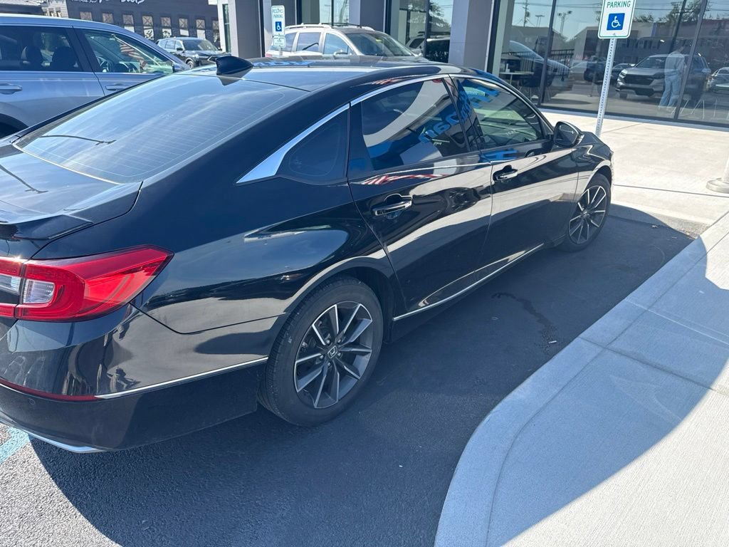 Used 2021 Honda Accord EX-L image 2