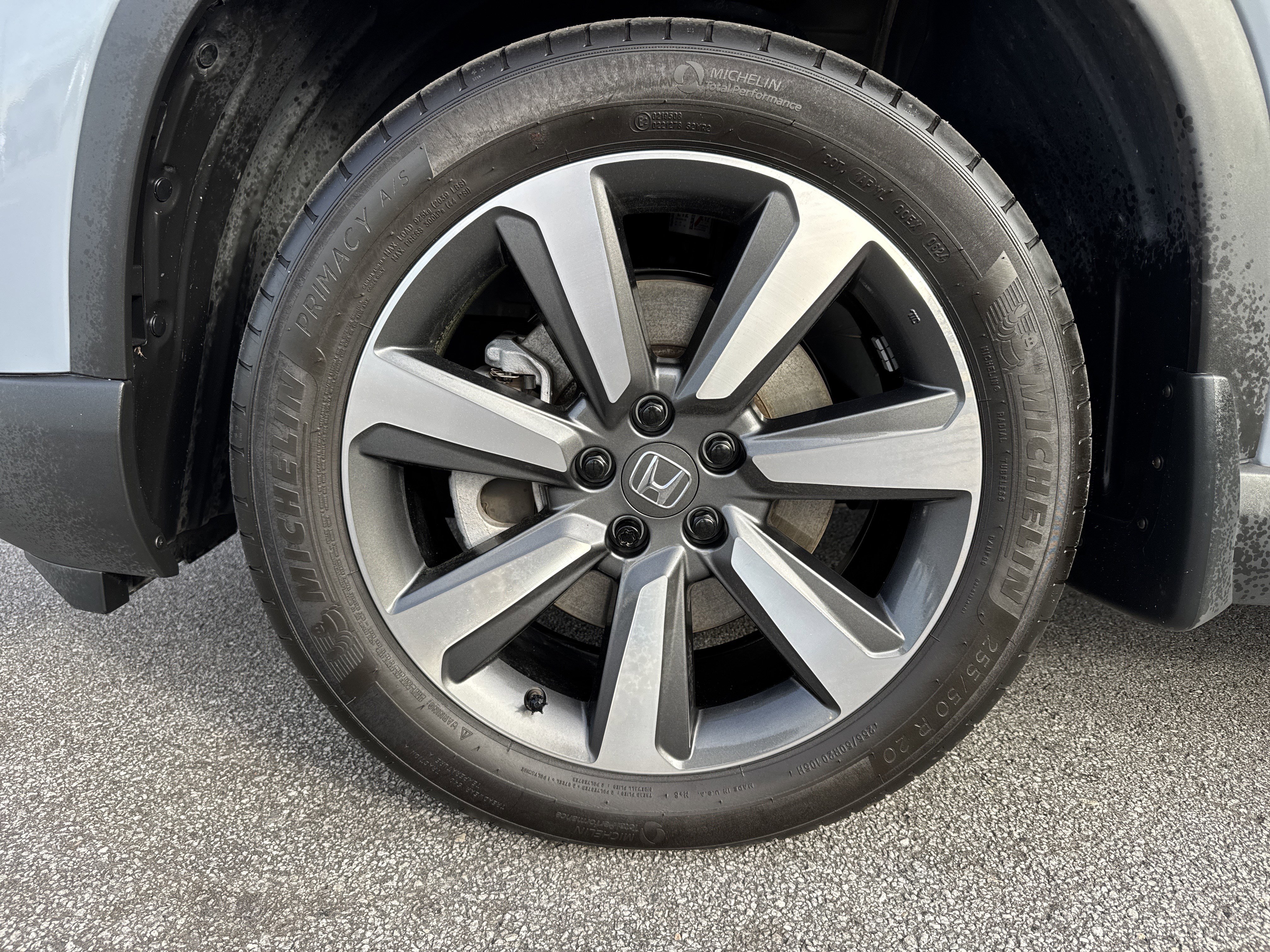 Used 2025 Honda Pilot Touring image 13