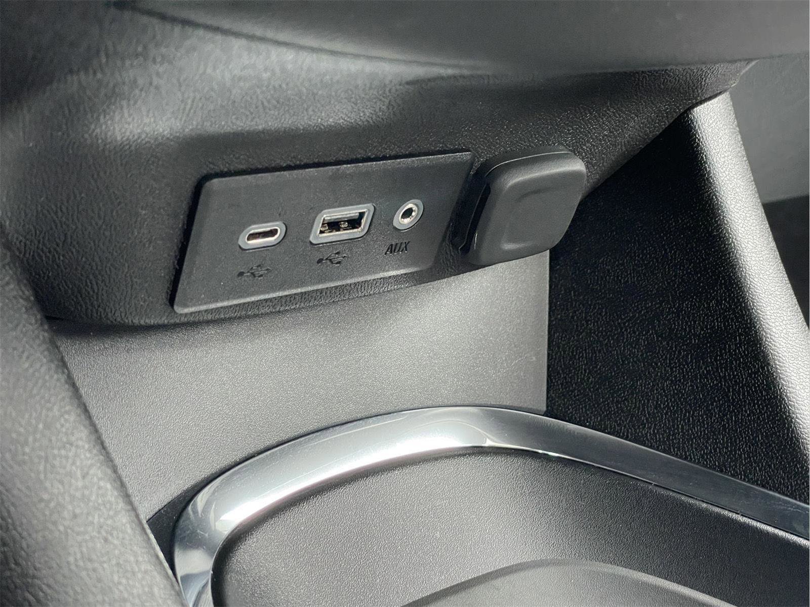 Used 2023 Chevrolet Malibu LT image 30