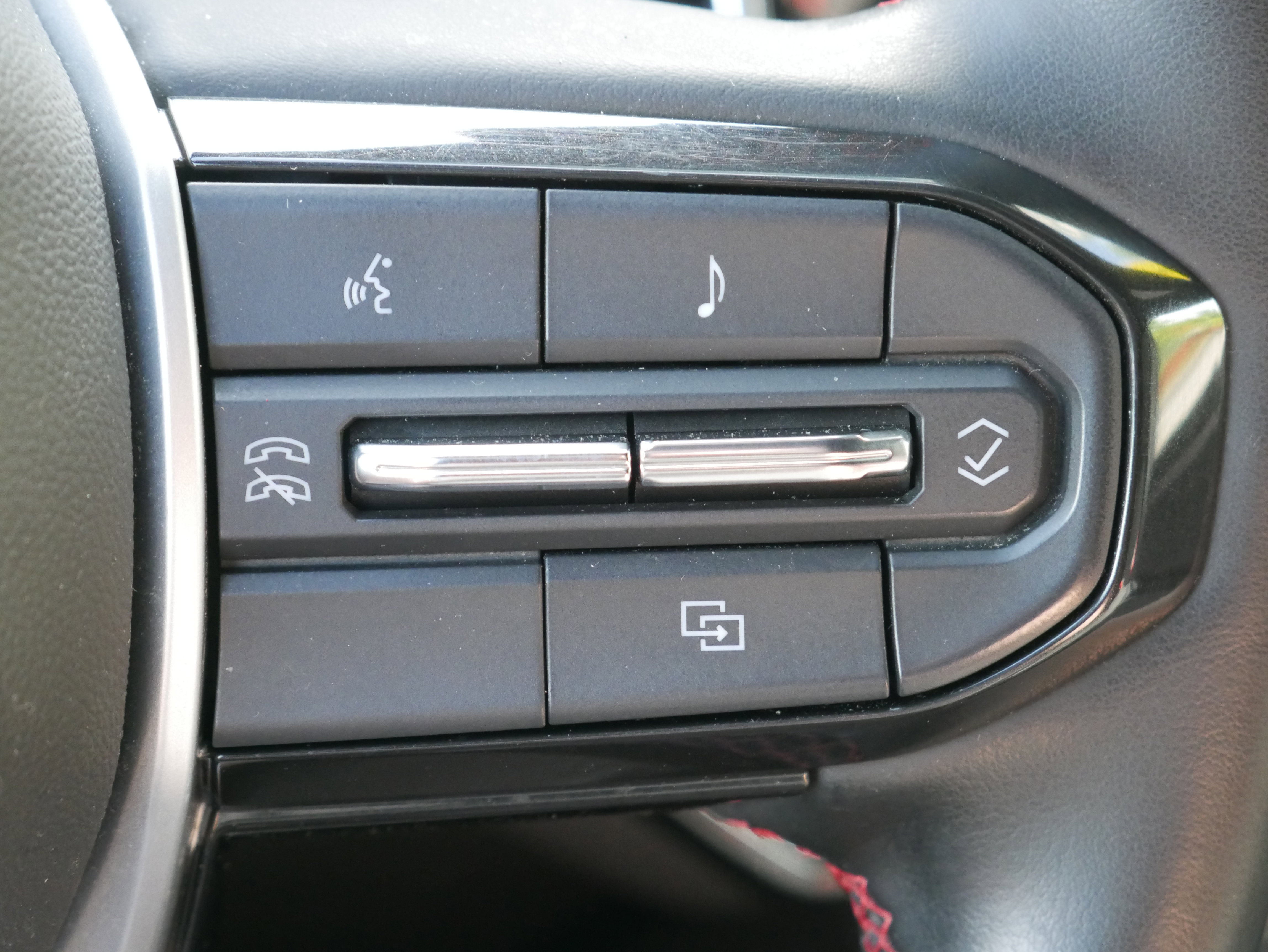 Certified 2023 Chevrolet Colorado Z71 w/ Z71 Convenience Package 2 image 24