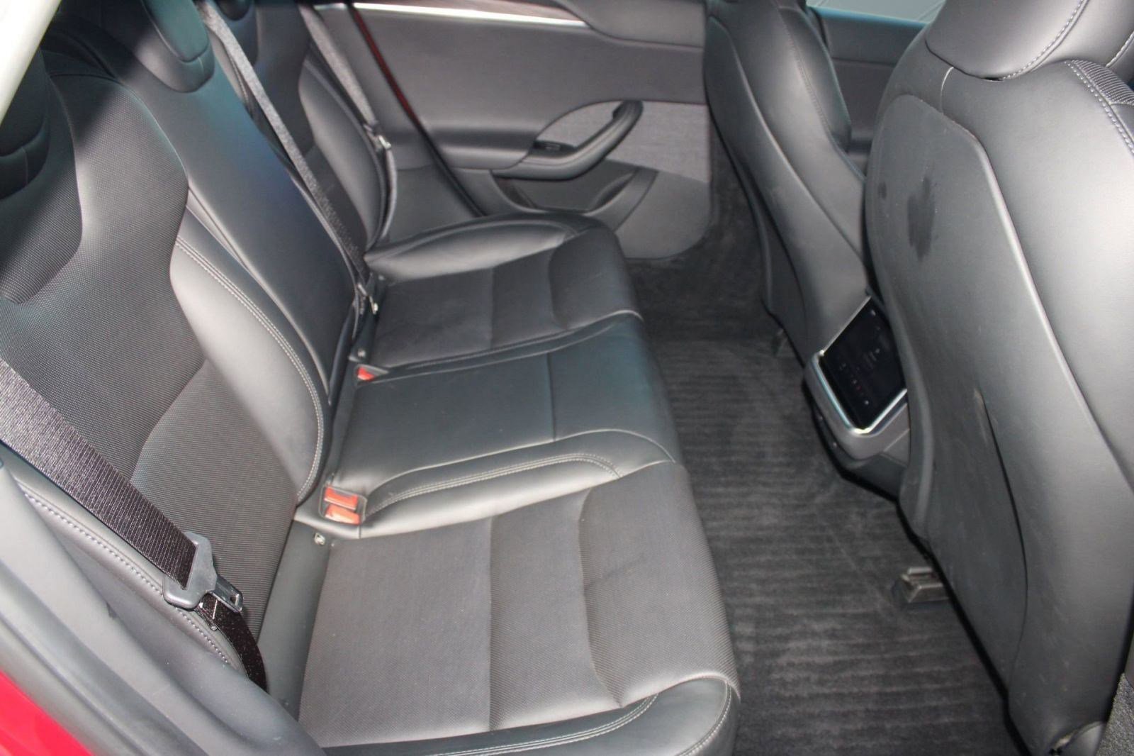 Used 2022 Tesla Model S AWD image 29