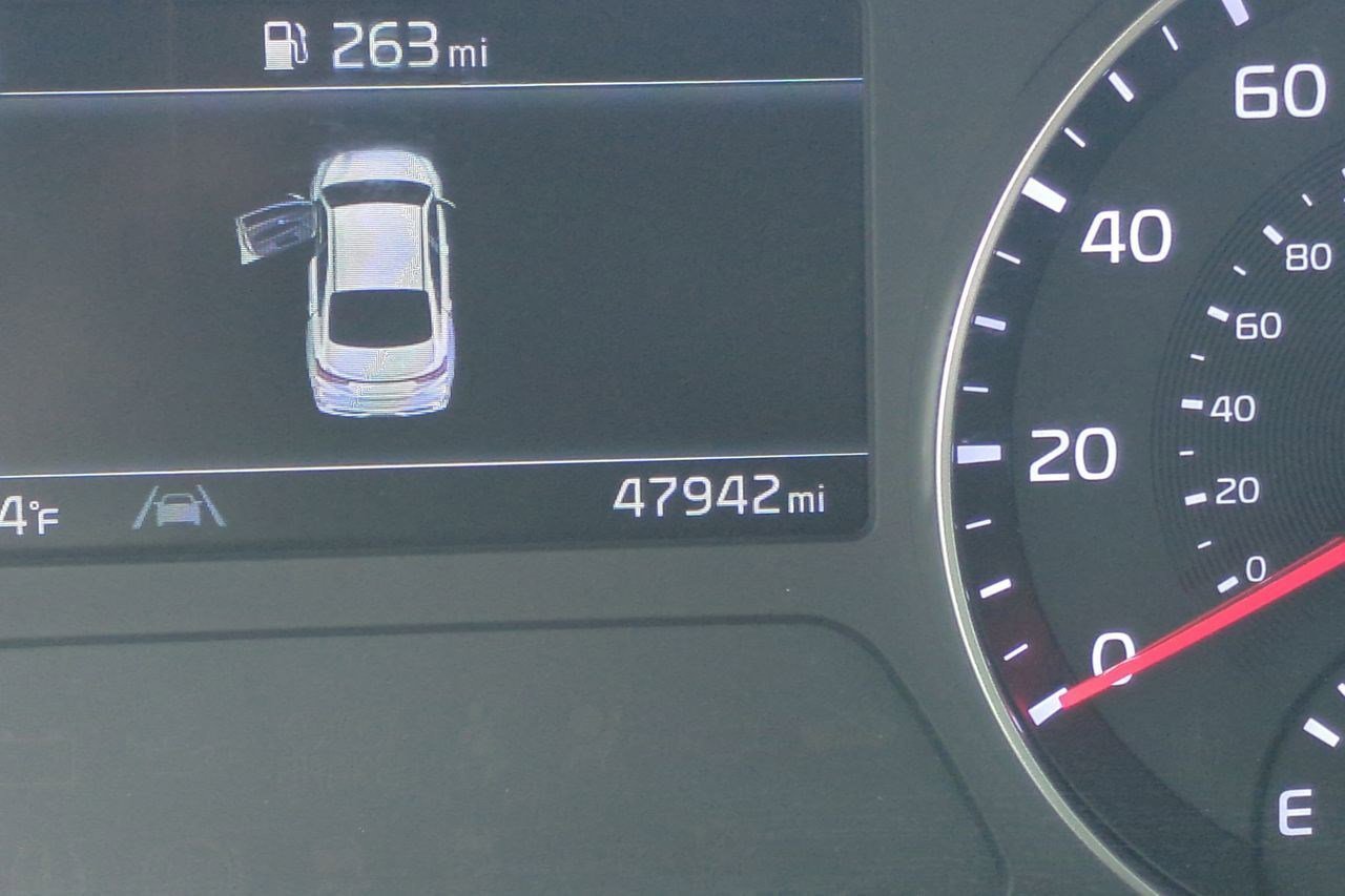 Certified 2023 Kia Forte LXS image 15