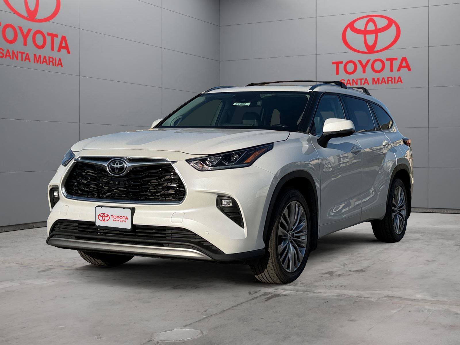 Used 2023 Toyota Highlander Platinum FWD image 8