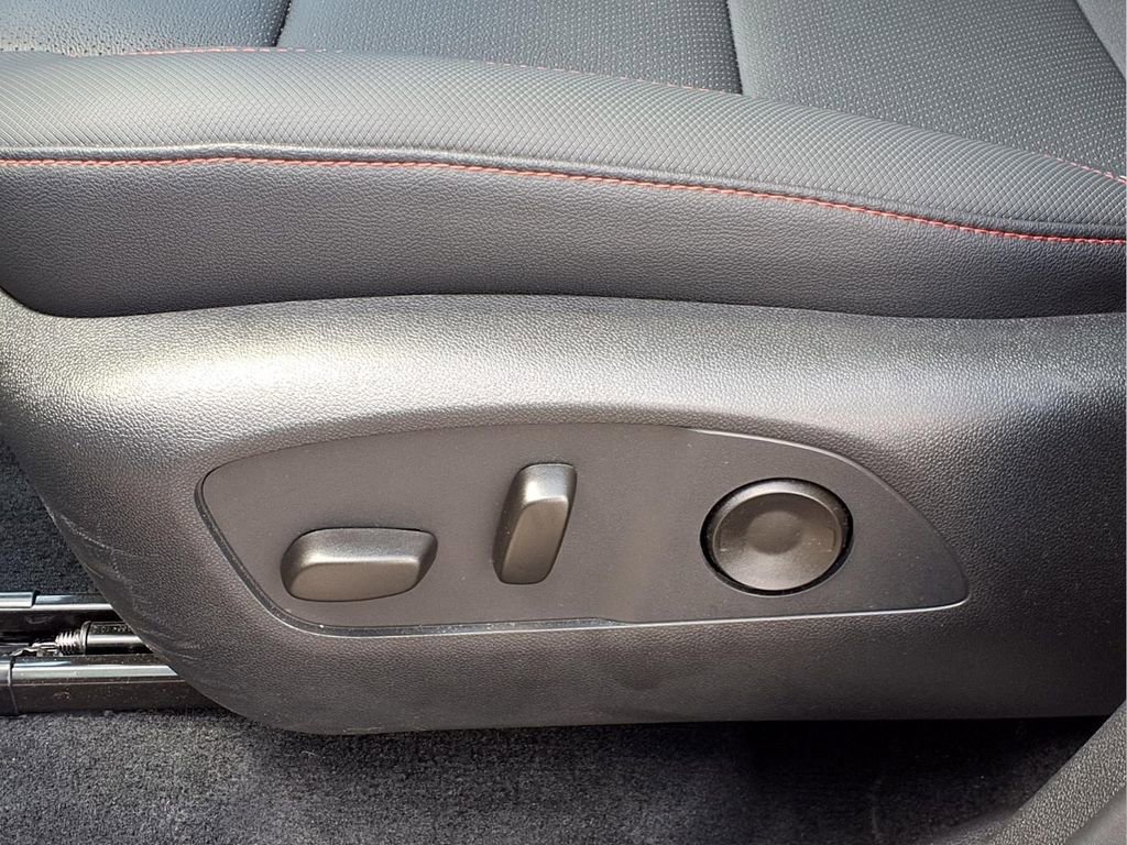 Used 2026 Chevrolet Traverse Z71 w/ Enhanced Driving Package AWD/4WD image 26