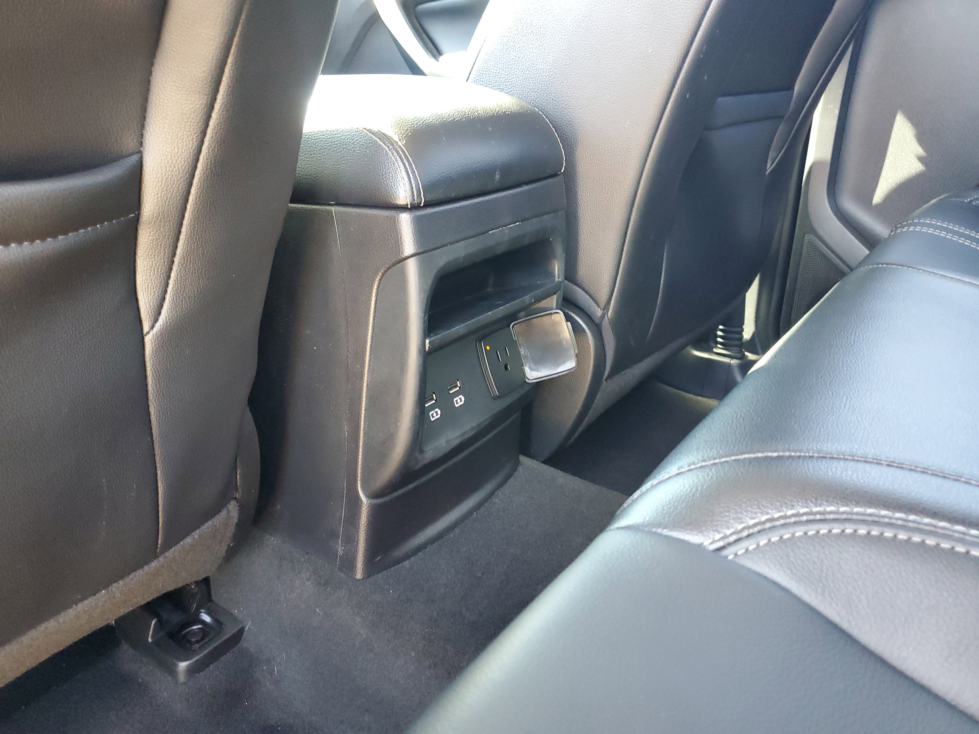 Used 2019 Ford Ranger Lariat w/ Equipment Group 501A Mid image 11