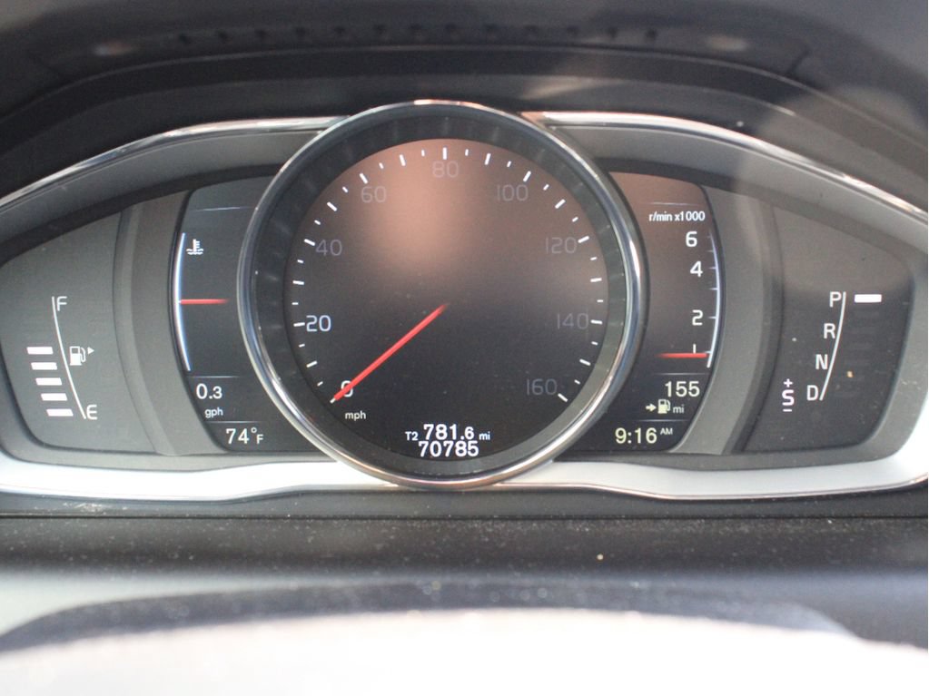 Used 2015 Volvo XC60 T5 AWD/4WD image 9