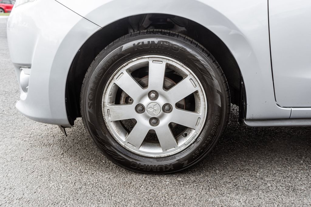 Used 2015 Mitsubishi Mirage ES image 27