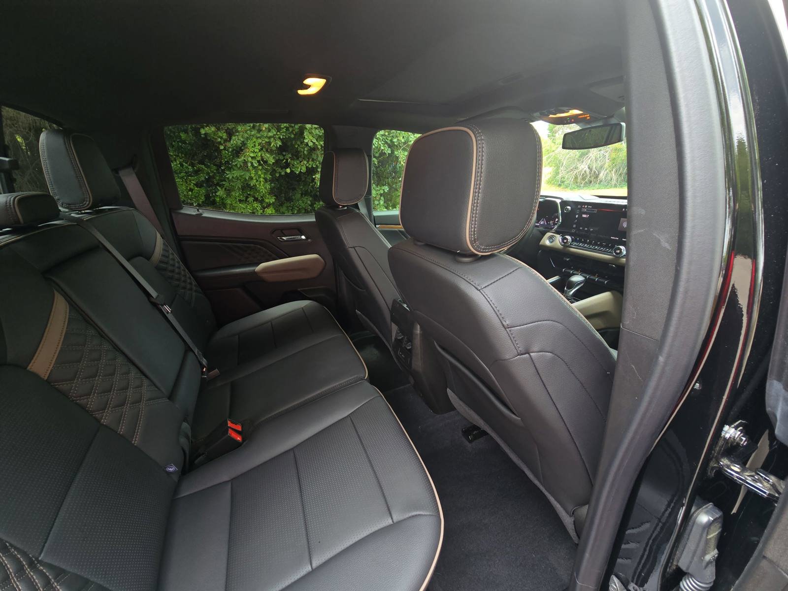 Used 2026 GMC Canyon Denali AWD/4WD image 12