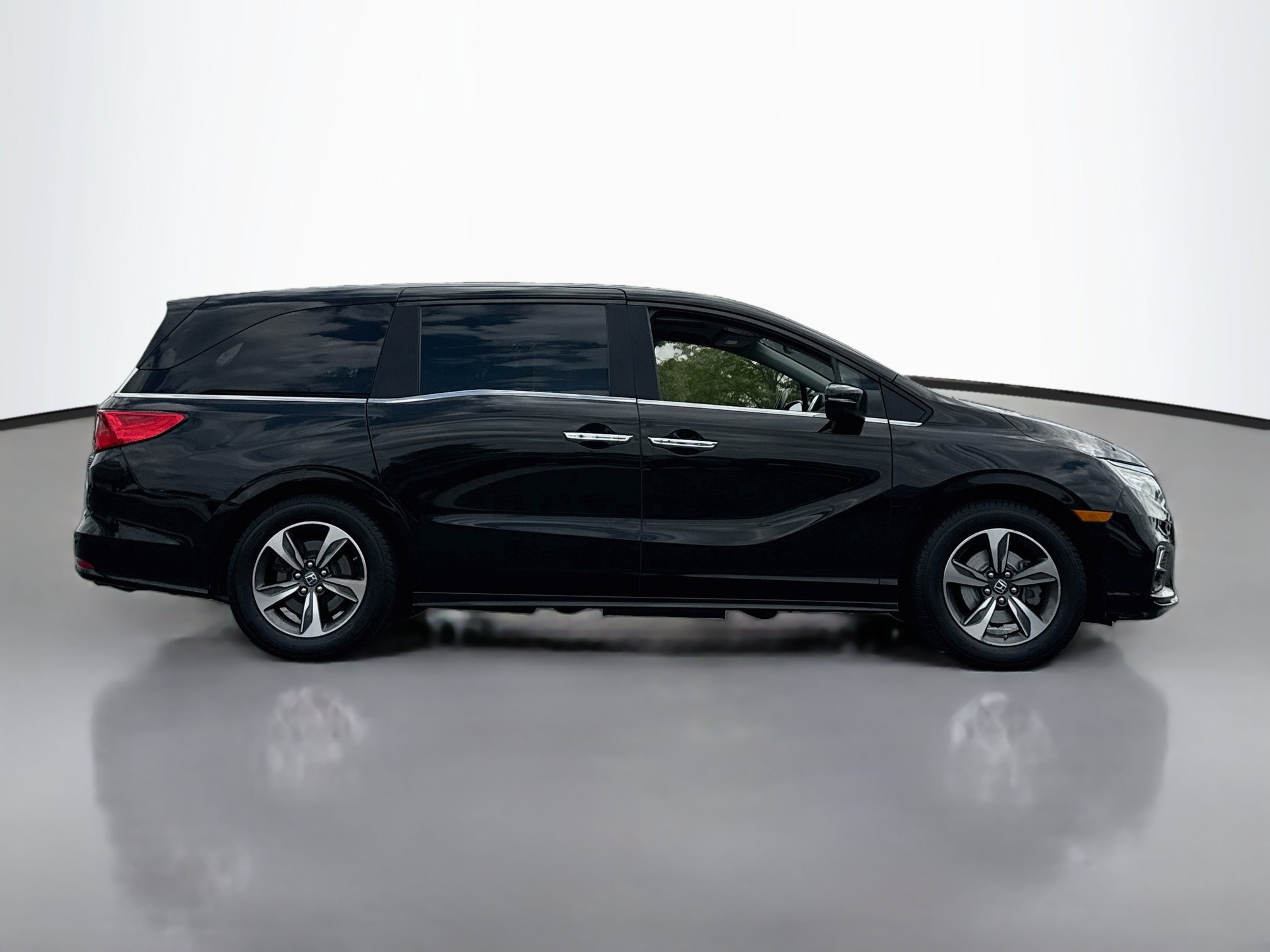 Used 2018 Honda Odyssey Touring image 8