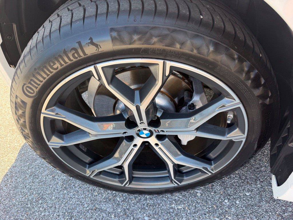 Used 2023 BMW X5 sDrive40i w/ M Sport Package RWD image 27
