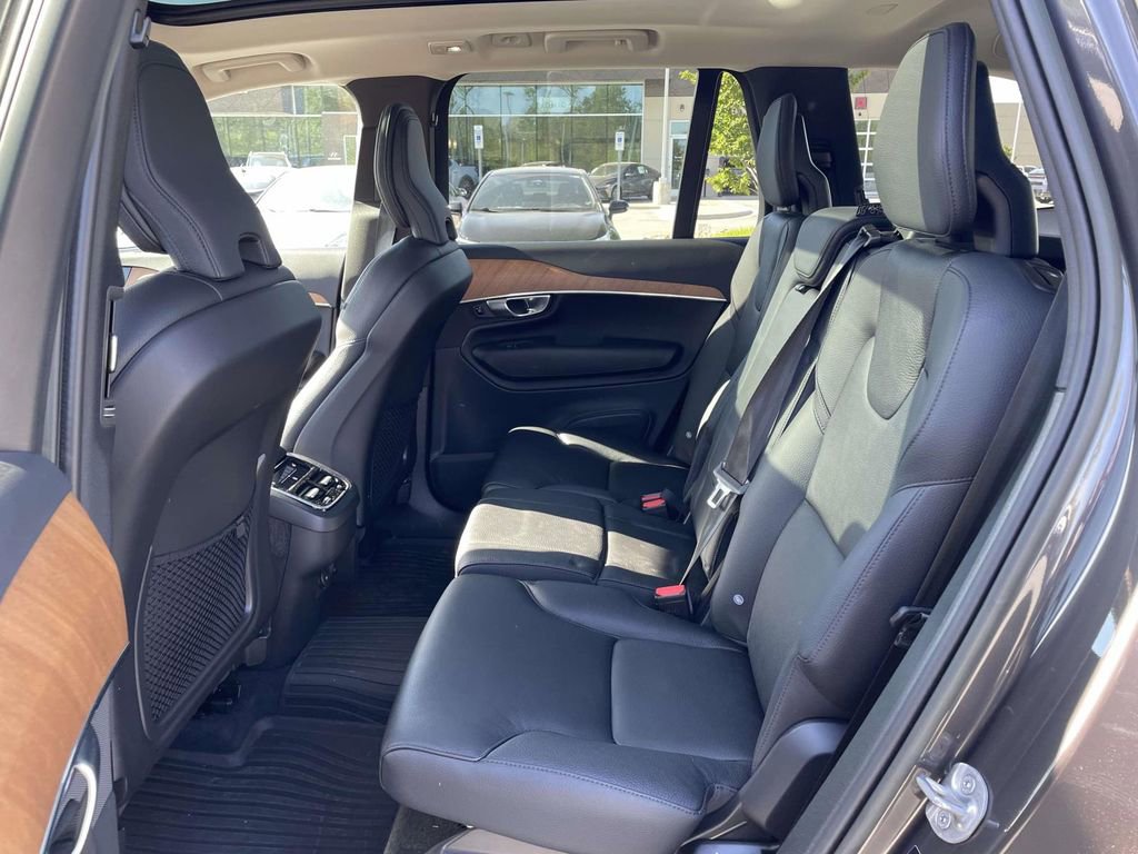 Used 2023 Volvo XC90 B6 Plus w/ Protection Package Premier AWD/4WD image 3