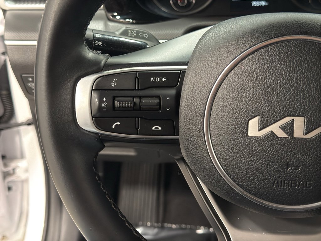 Used 2022 Kia K5 LXS image 14