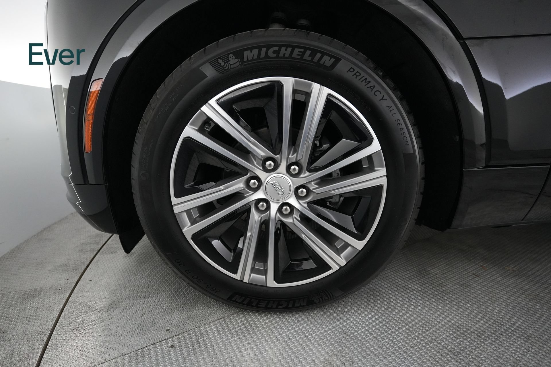 Used 2024 Cadillac Lyriq Luxury AWD/4WD image 19