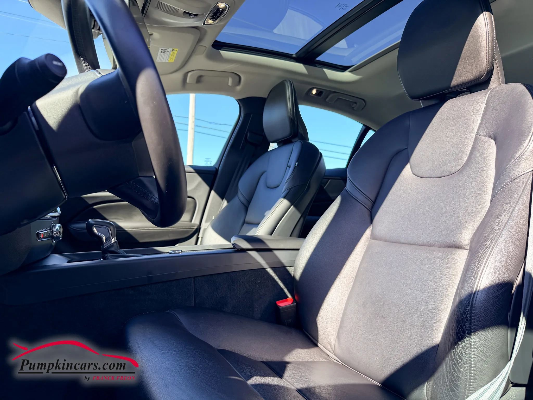 Used 2020 Volvo S60 T5 Momentum image 6