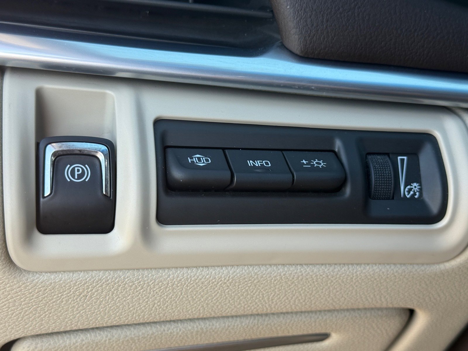 Used 2014 Cadillac XTS Premium image 28