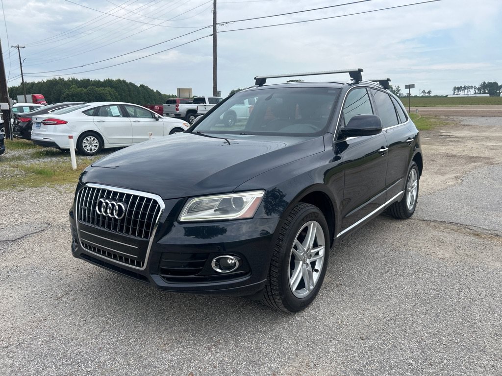 Used 2017 Audi Q5 2.0T Premium Plus w/ Technology Package AWD/4WD image 3