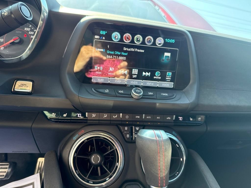 Used 2018 Chevrolet Camaro ZL1 RWD image 16