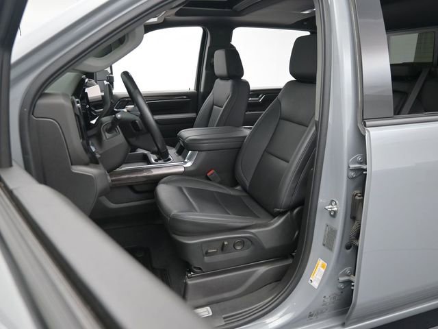 Used 2024 Chevrolet Silverado 2500 LTZ w/ LTZ Plus Package image 11