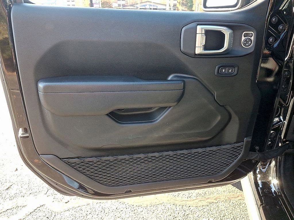 Used 2024 Jeep Wrangler Unlimited Rubicon image 12