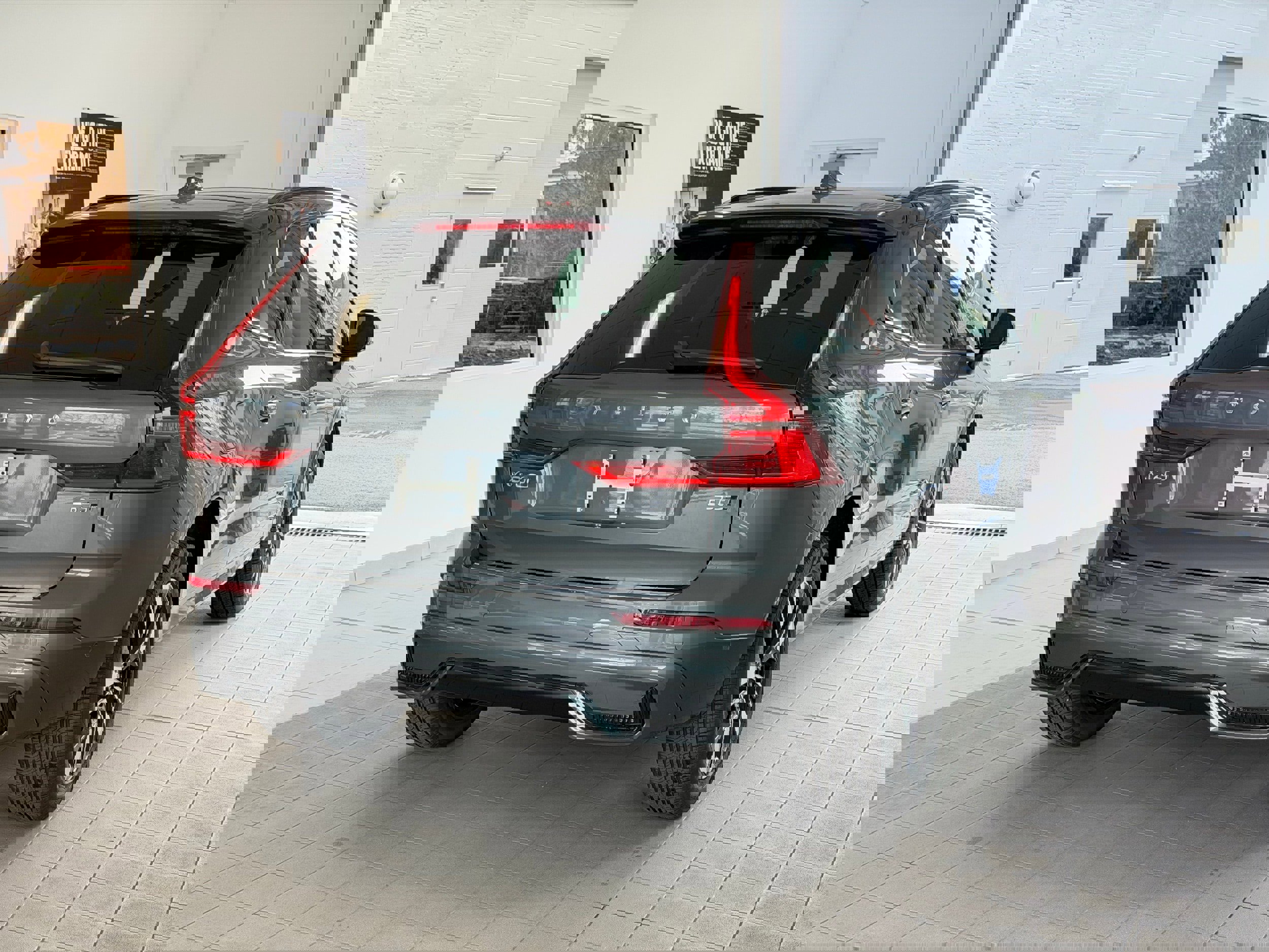 New 2026 Volvo XC60 B5 Plus w/ Protection Package Premier image 6