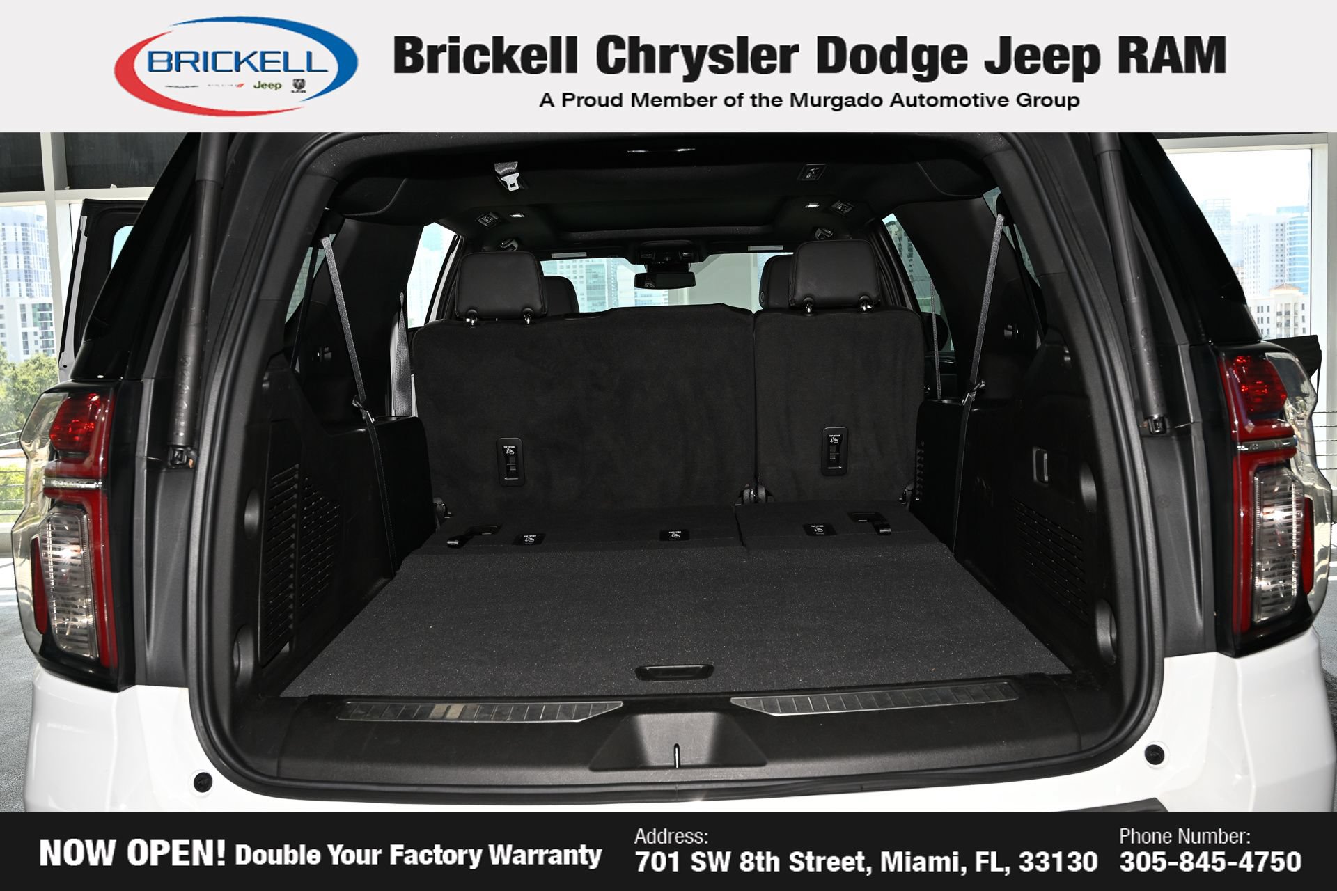 Used 2023 Chevrolet Suburban RST RWD image 22