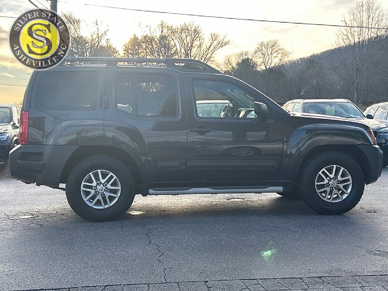 Used 2015 Nissan Xterra S w/ Value Package image 7