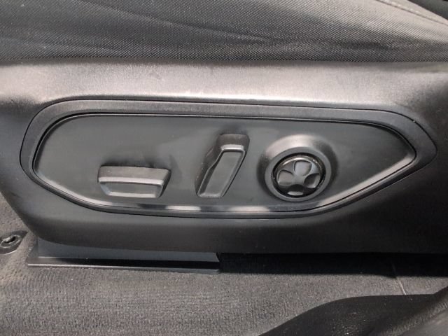 Used 2023 Jeep Grand Cherokee Laredo AWD/4WD image 11