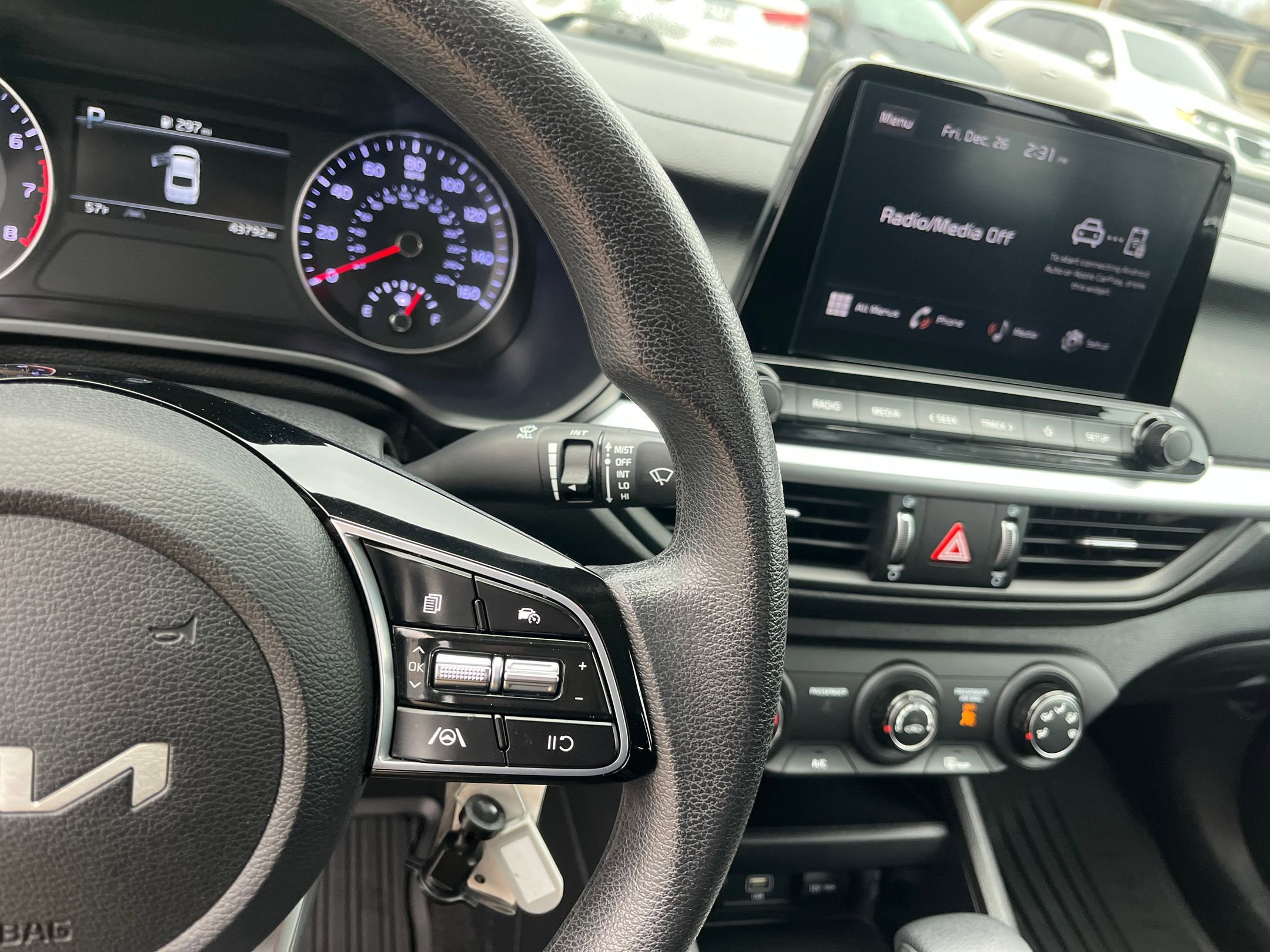 Used 2023 Kia Forte LXS image 31