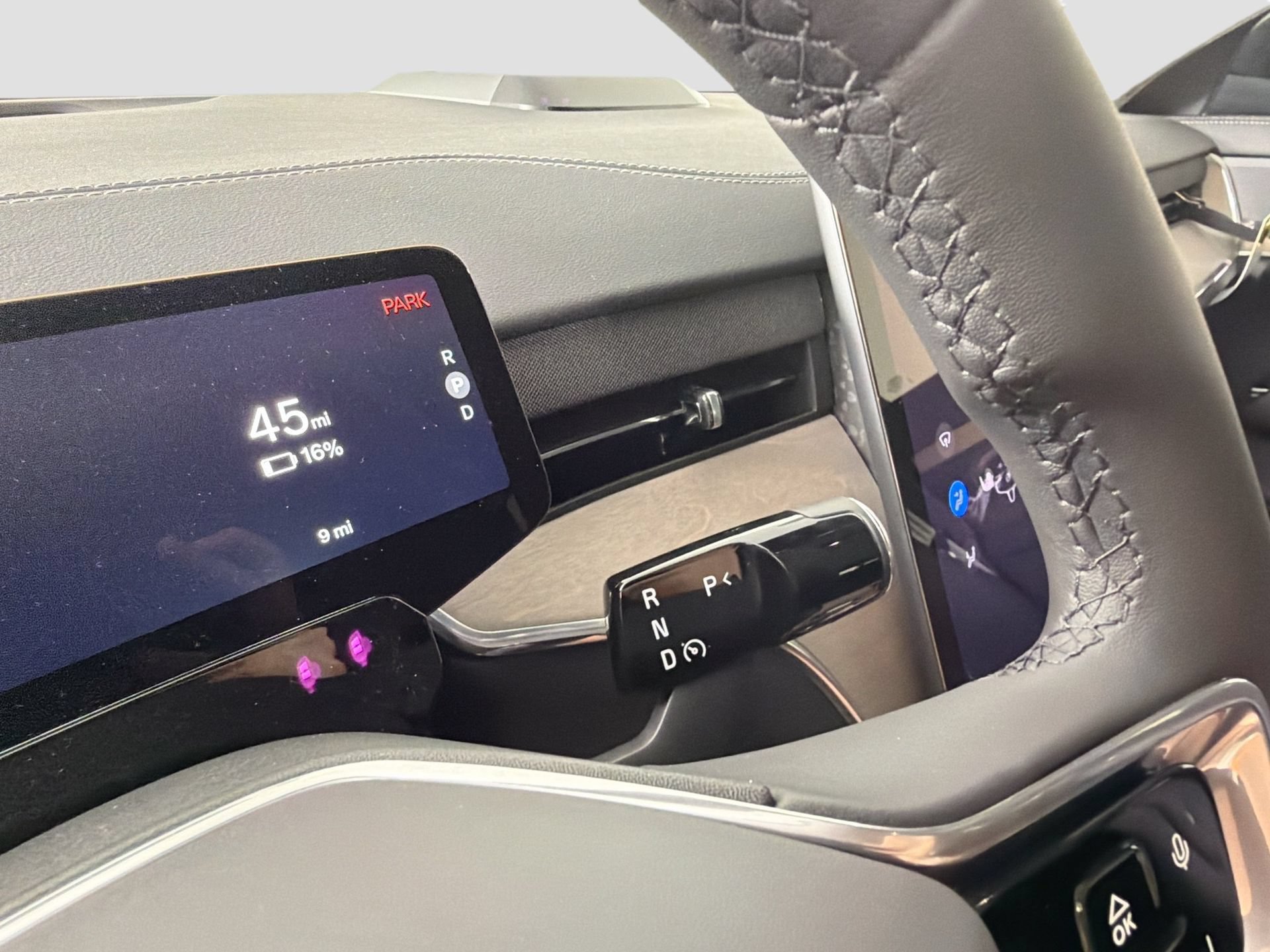 New 2026 Volvo EX90 Plus AWD/4WD image 16