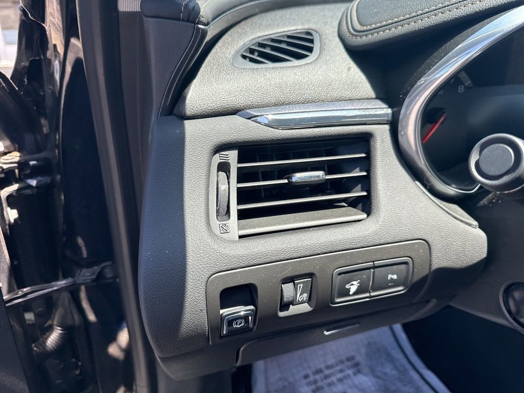 Used 2019 Chevrolet Impala Premier w/ Premier Convenience Package FWD image 22