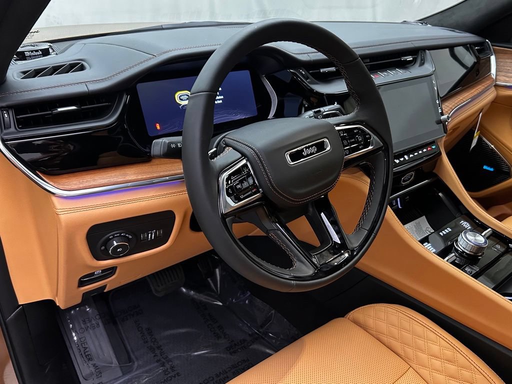 New 2026 Jeep Grand Cherokee Summit AWD/4WD image 11