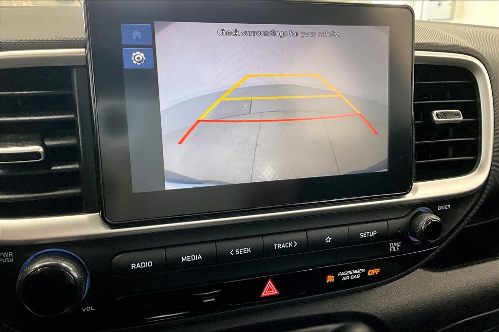 Used 2025 Hyundai Venue SEL FWD image 23