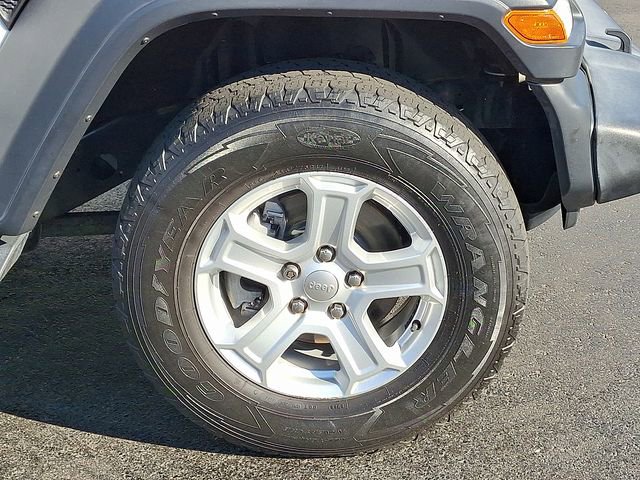 Used 2018 Jeep Wrangler Unlimited Sport S AWD/4WD image 8