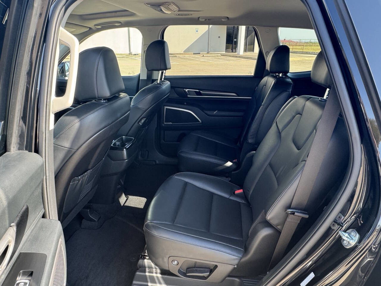 Used 2025 Kia Telluride S image 12